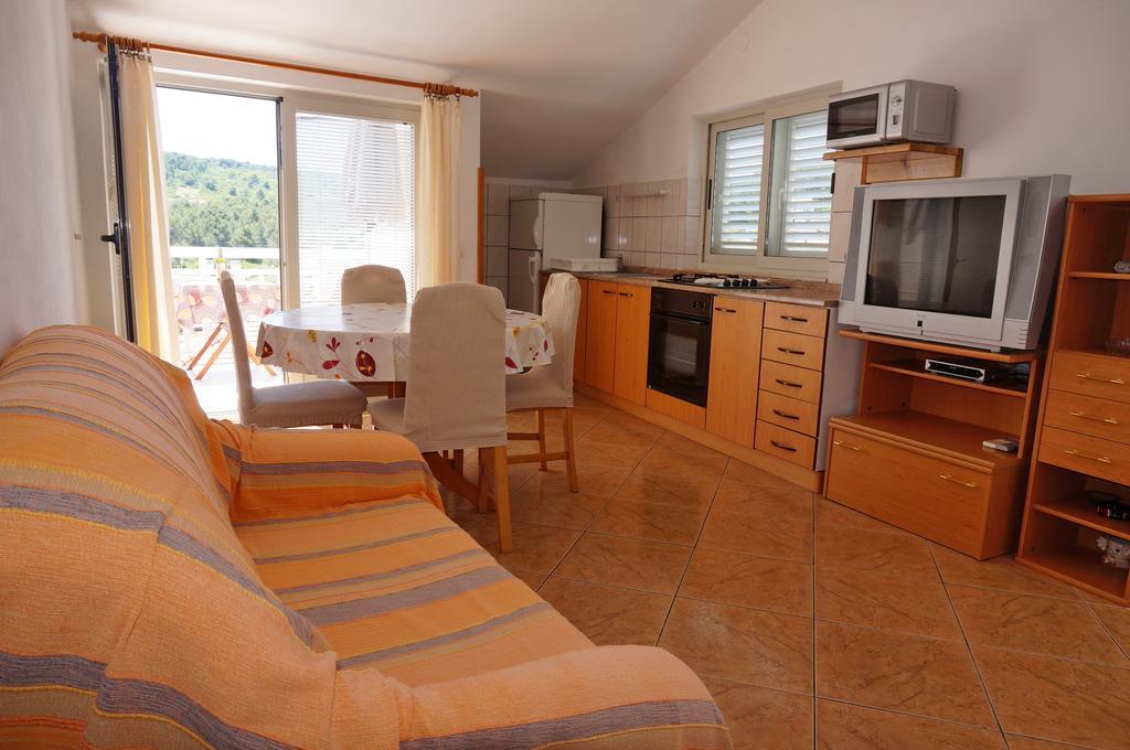 Apartments Ivona Lumbarda Rum bild